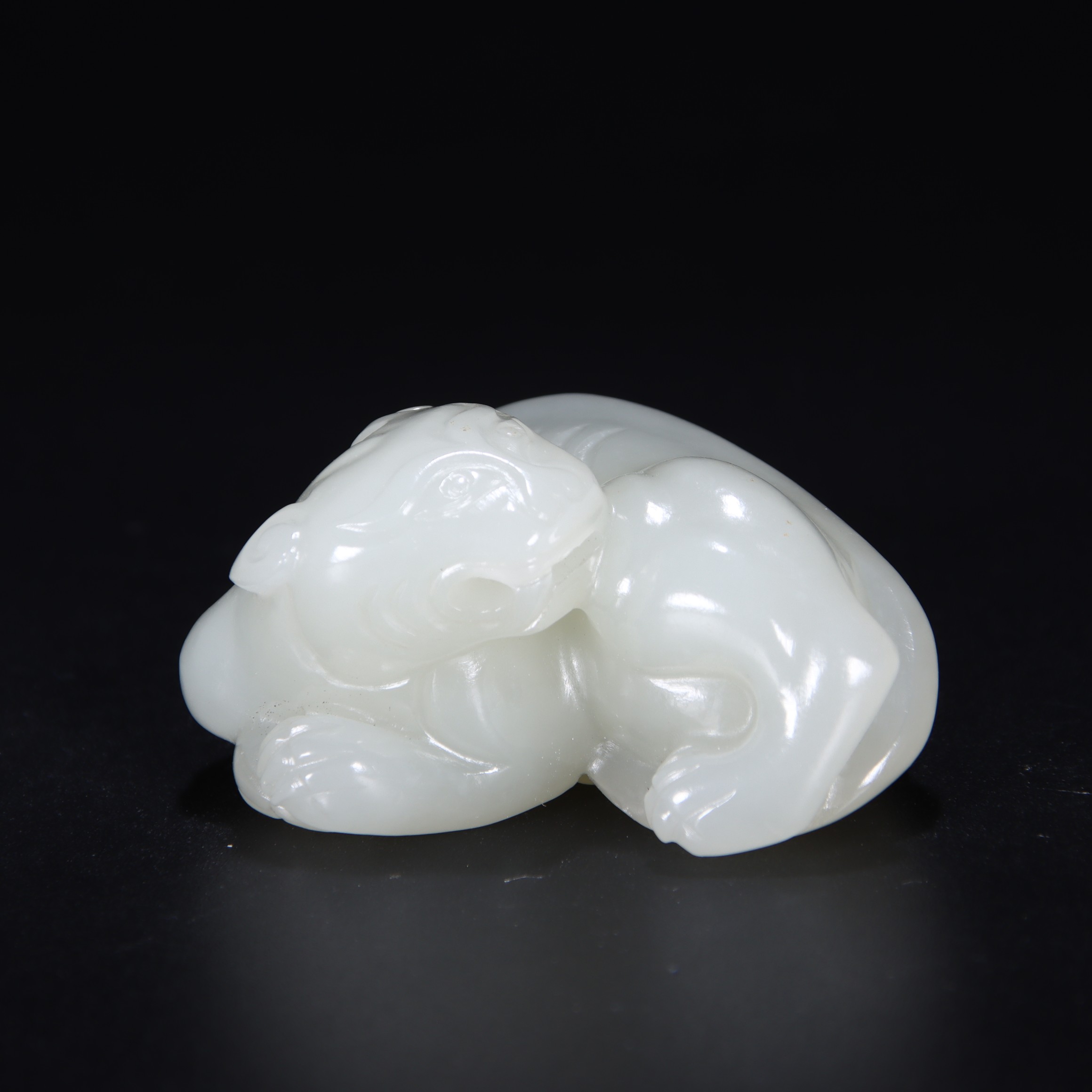 590清和田玉瑞兽花件703