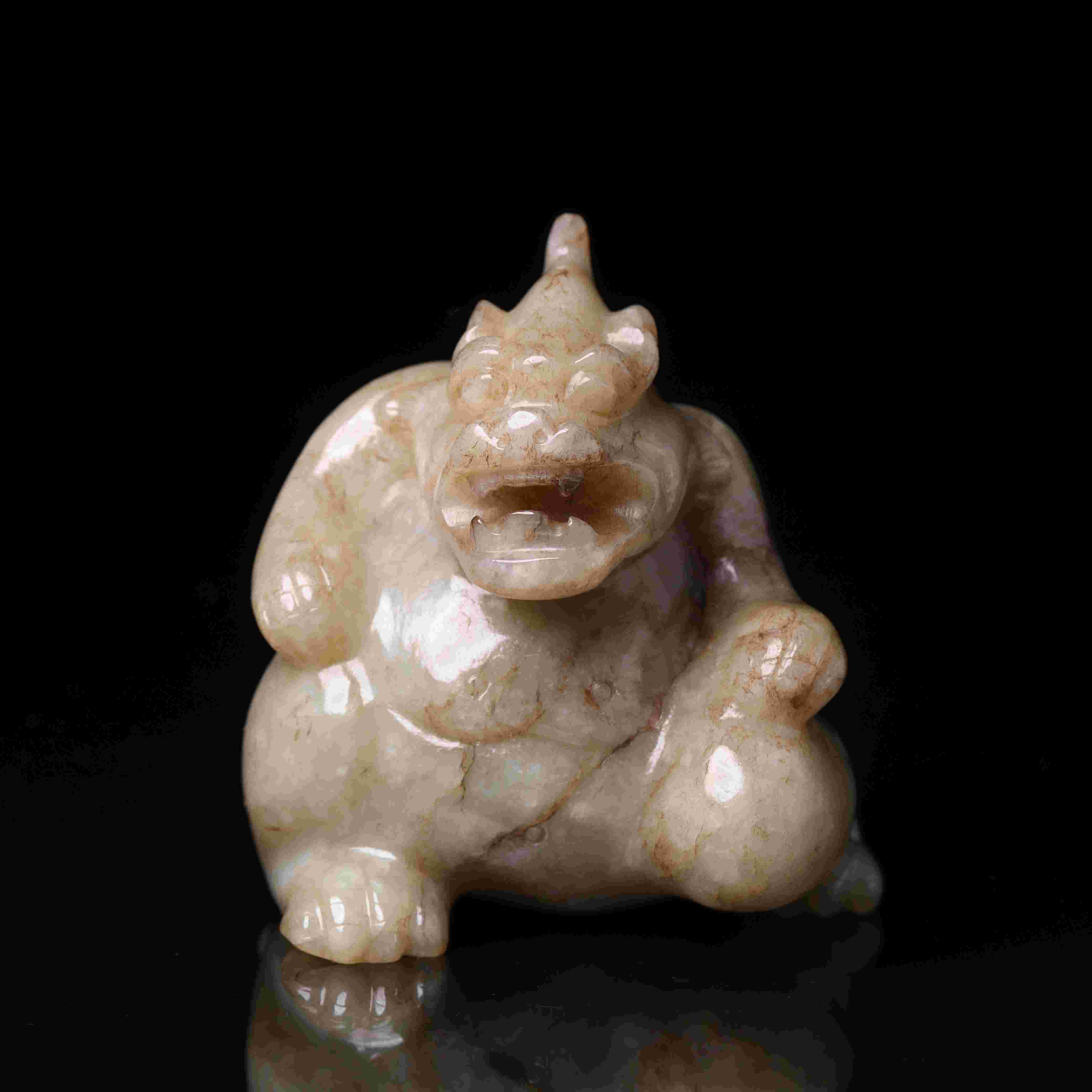 1268明代和田玉瑞兽把件1579