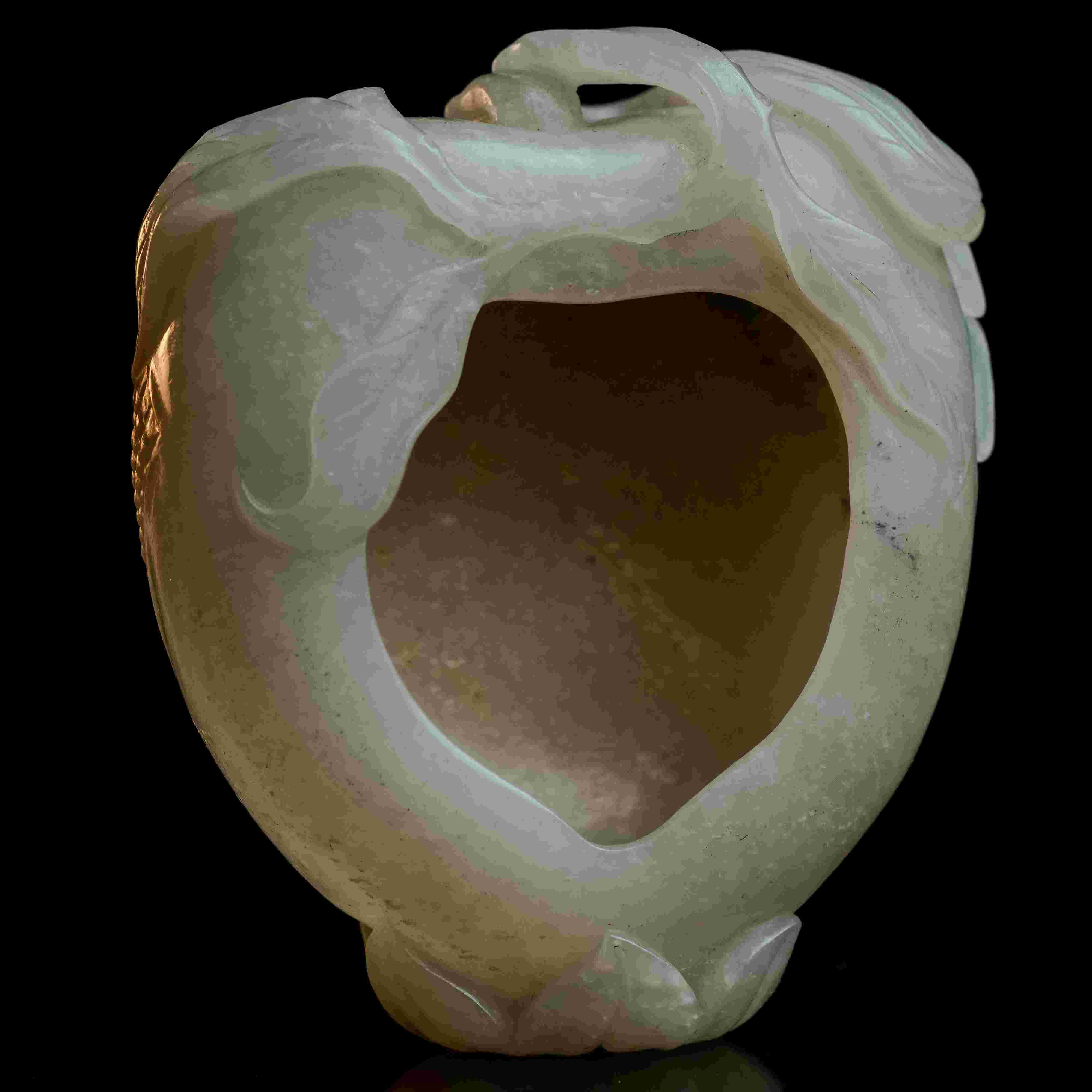 190清代和田玉桃形水洗455