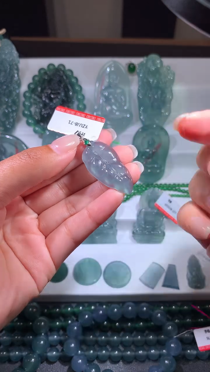 【闪购商品】翡翠颈饰未镶嵌28