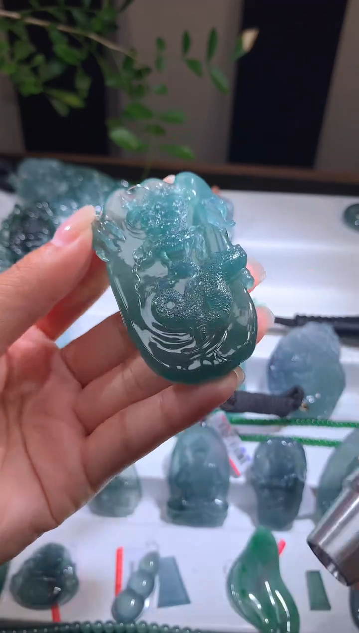 【闪购商品】翡翠颈饰未镶嵌29