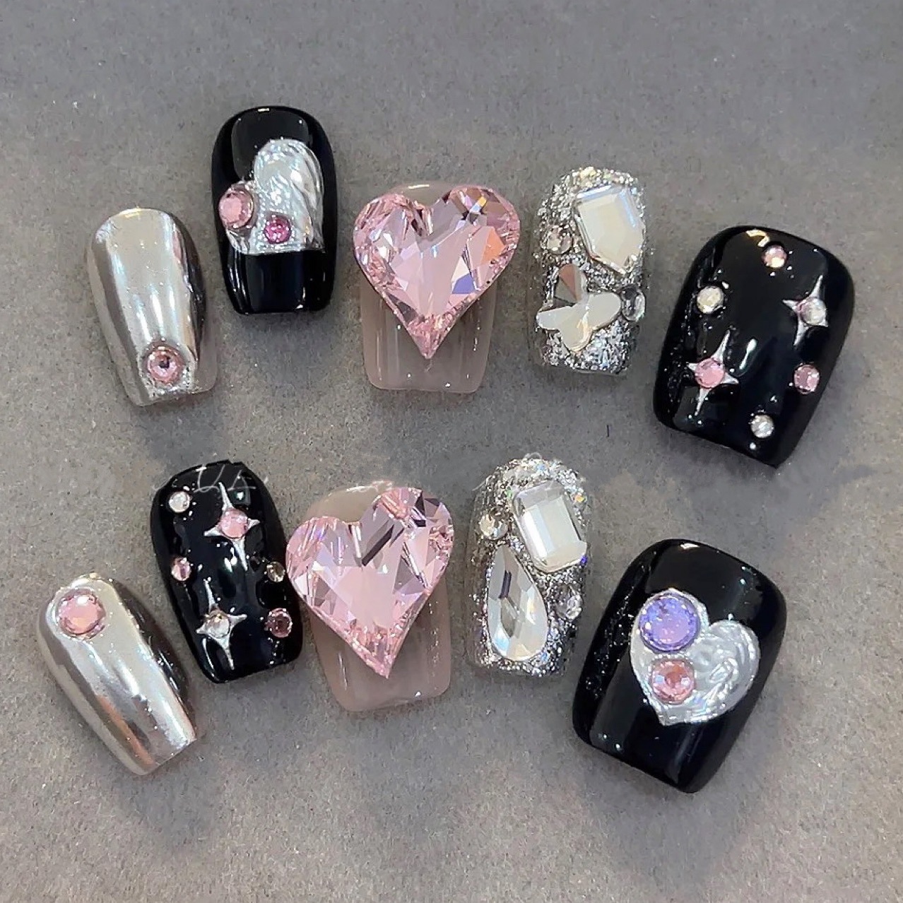 【配固态胶+烤灯】49#黑粉色爱心钻手工穿戴甲甜酷风短款限领一次