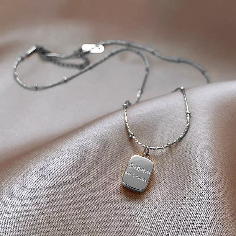 钛钢项链 几何方形金属字母吊坠项链女insi冷淡风时尚颈链卫衣链