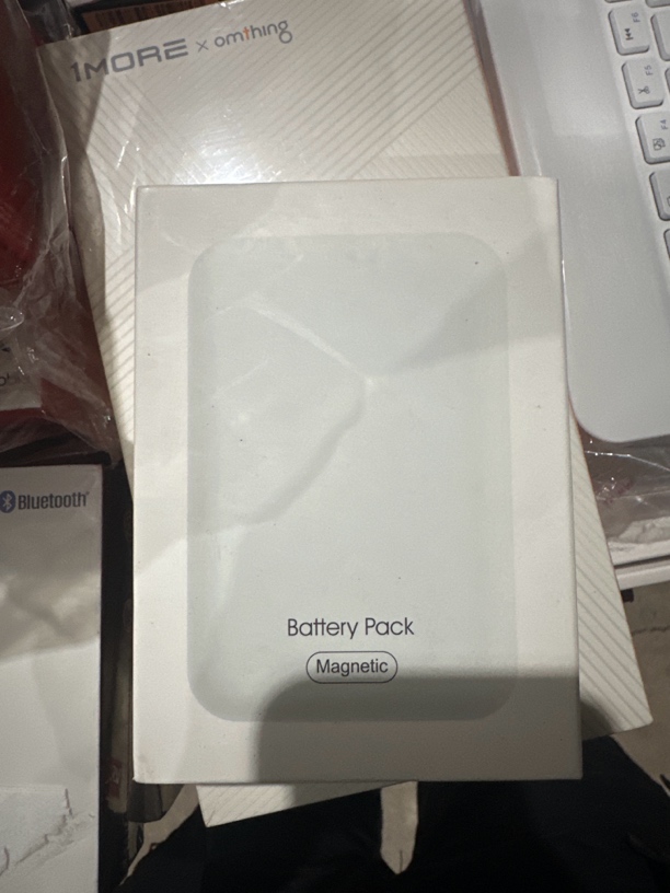 准新品  磁吸充电宝白色5000