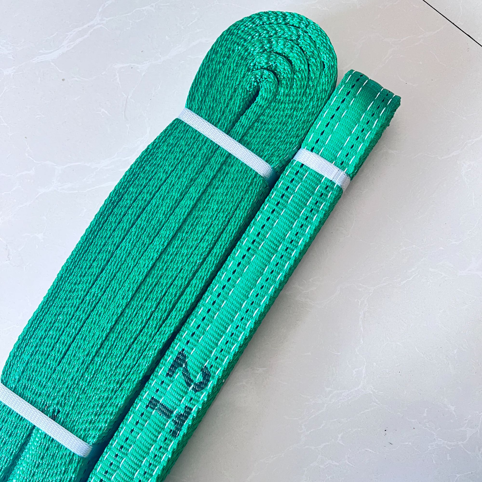 2吨国标起重吊装带四层涤纶加密加厚高克重拖车绳吊车绳吊装工具