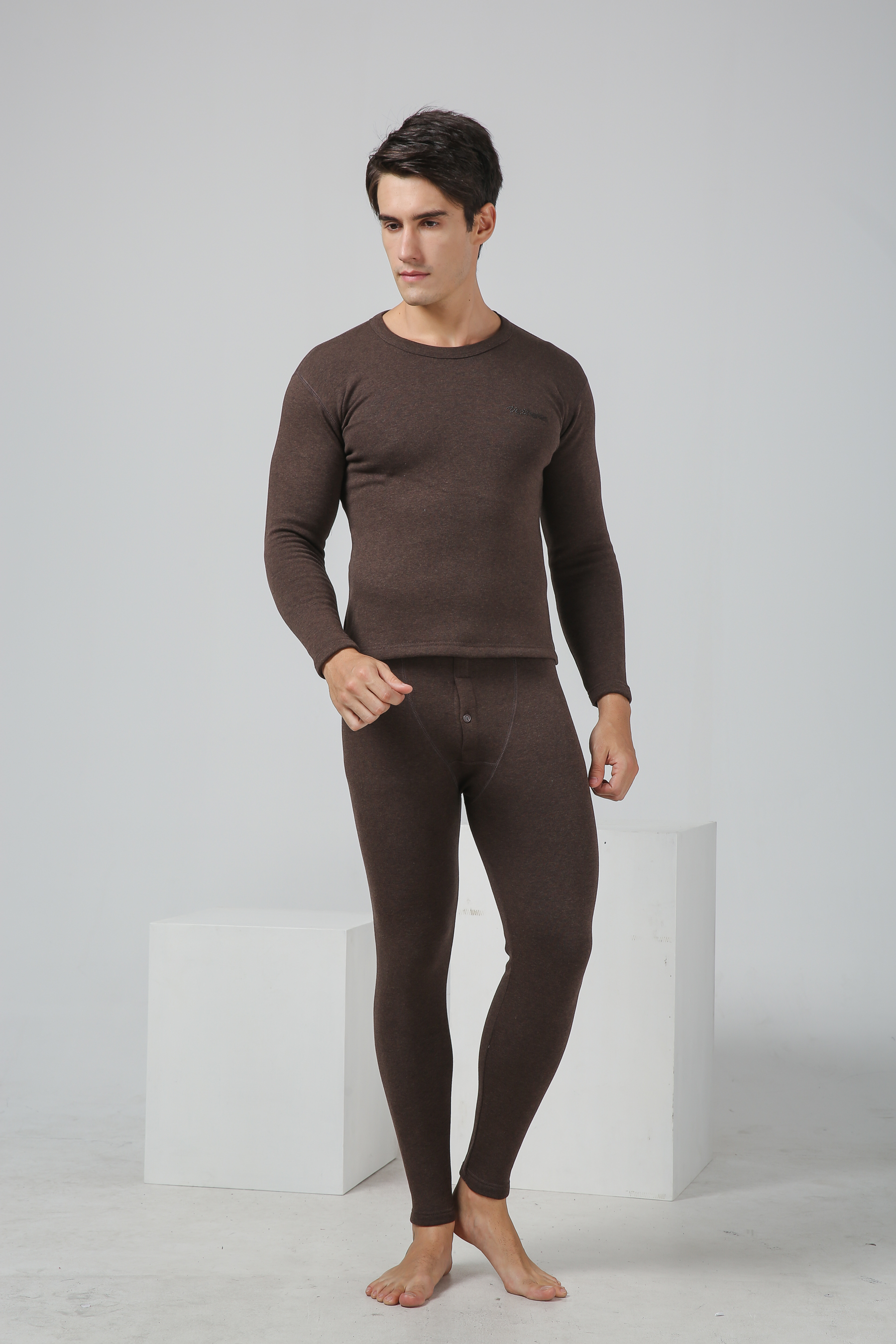 8093咖色圆领加厚加绒保暖内衣套装