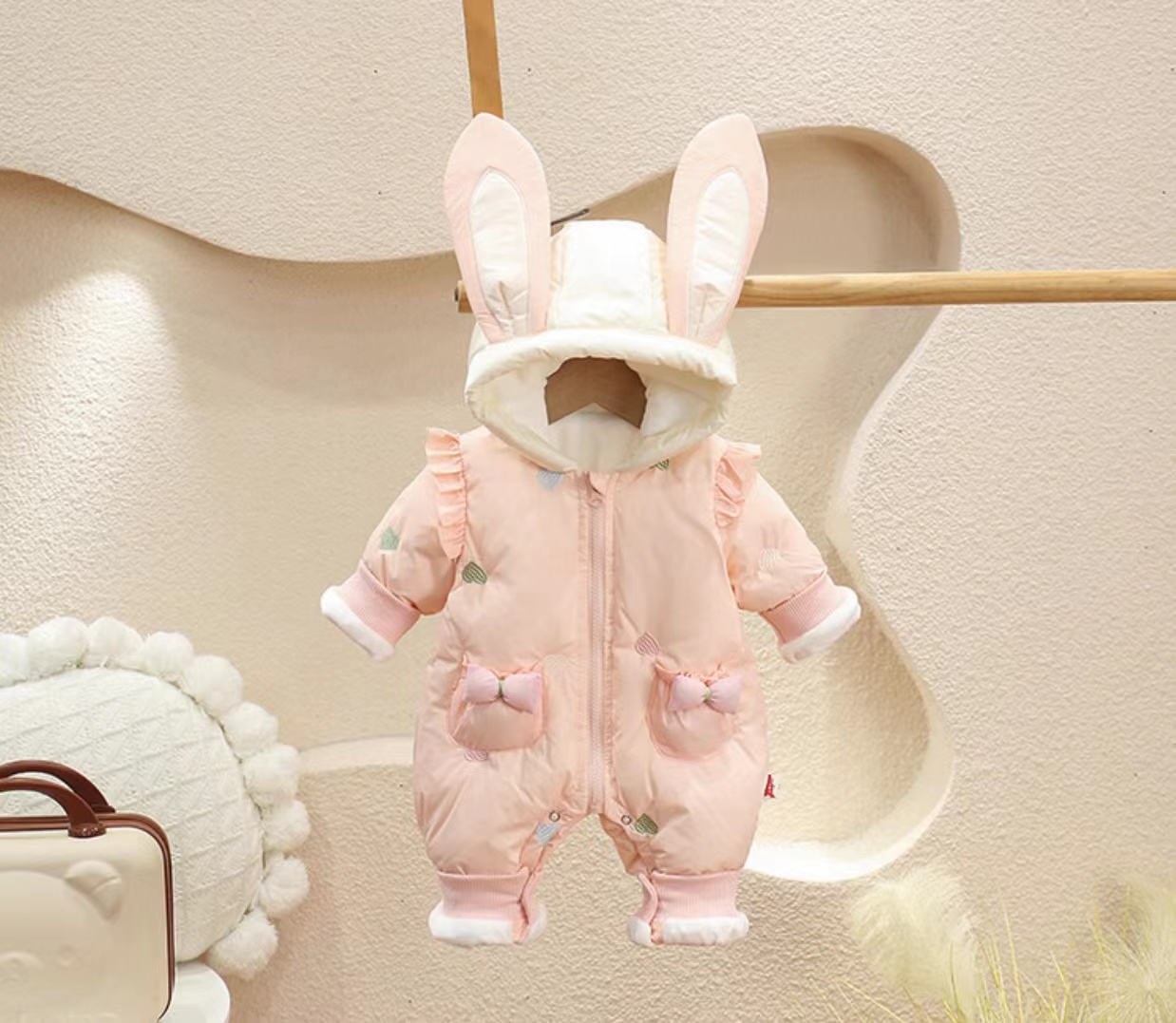 新生婴幼儿冬款棉服婴儿冬装加厚棉衣超萌女宝宝连体衣加绒外出服