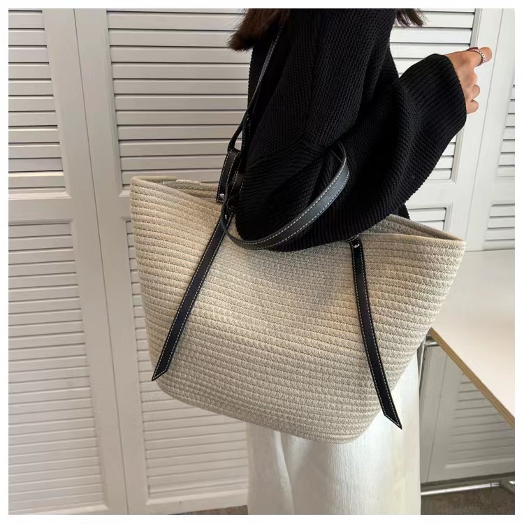 小扬哥推荐】百搭斜挎棉线水桶编织包2023新款小清新镂空草编包海