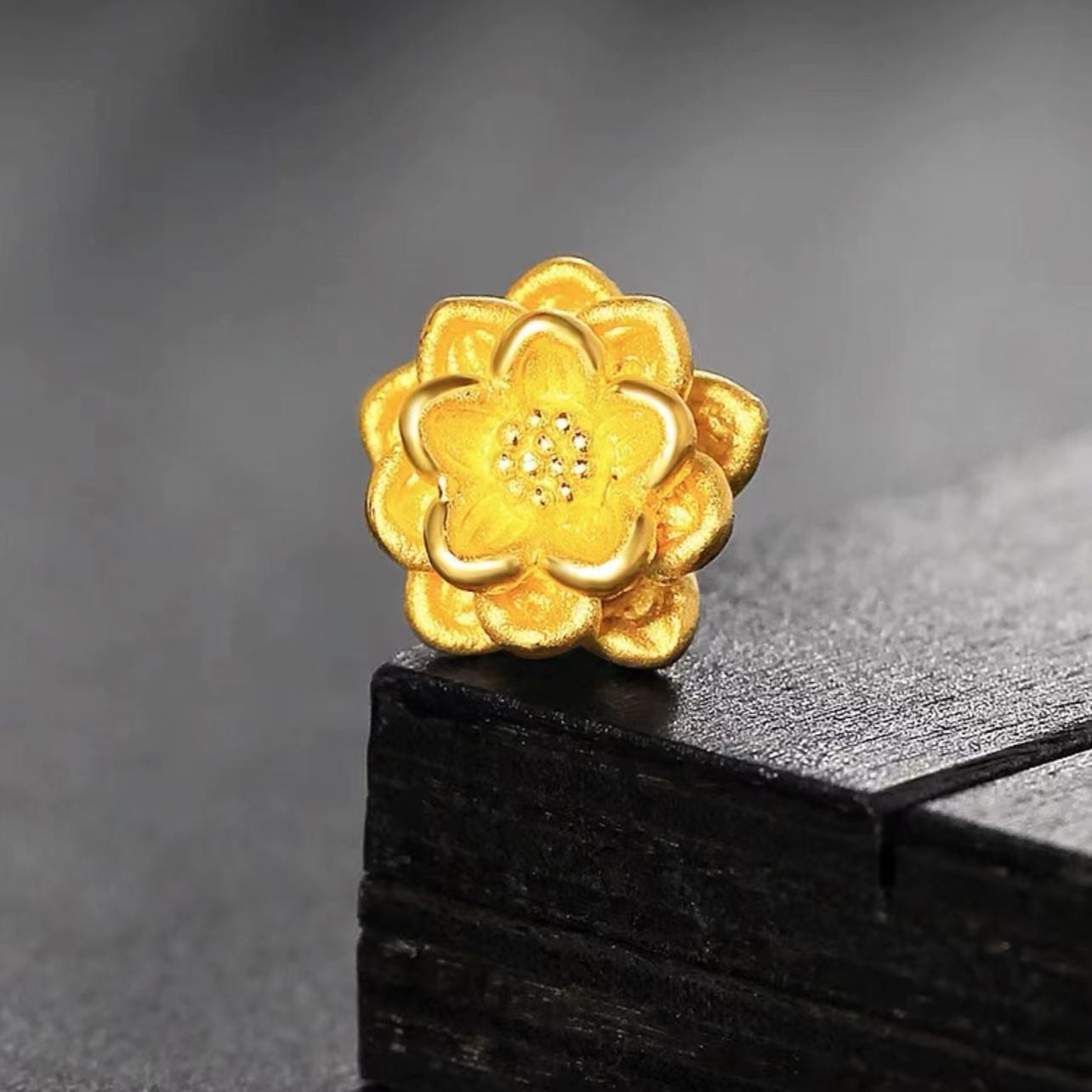 Chow Tai Seng/周大生黄金999足金莲花送礼物精美3D硬金