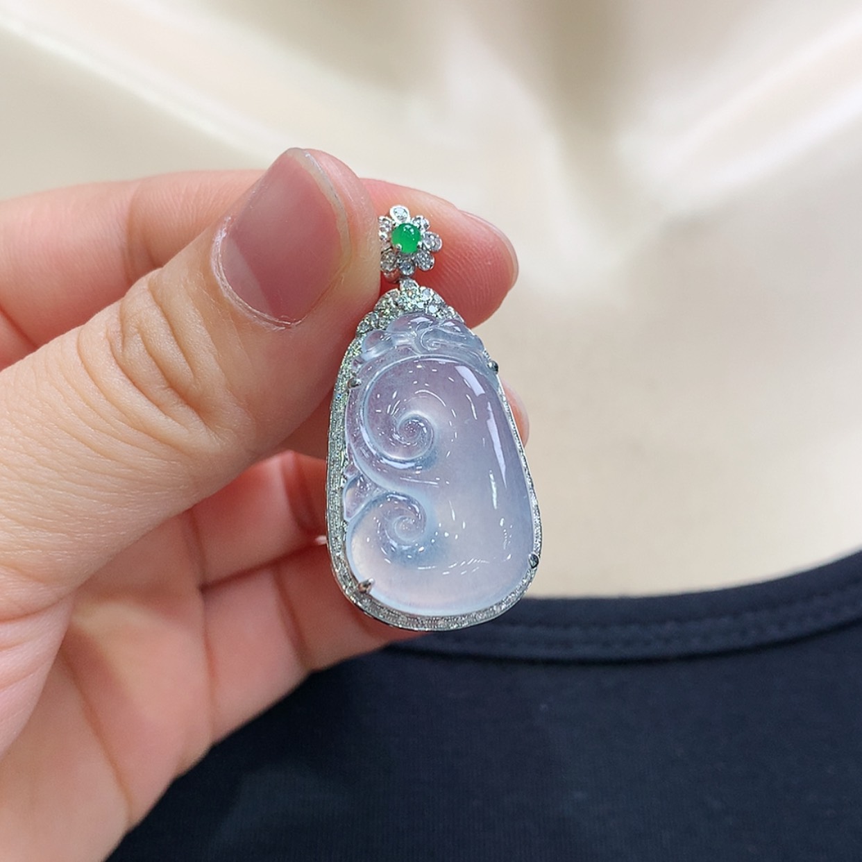 【闪购商品】翡翠颈饰18K金镶嵌如意