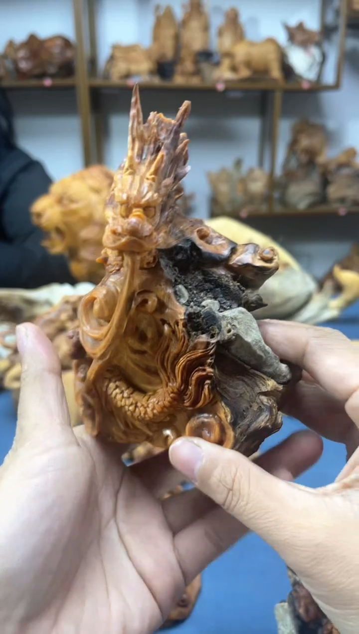 【闪购商品】崖柏根雕1