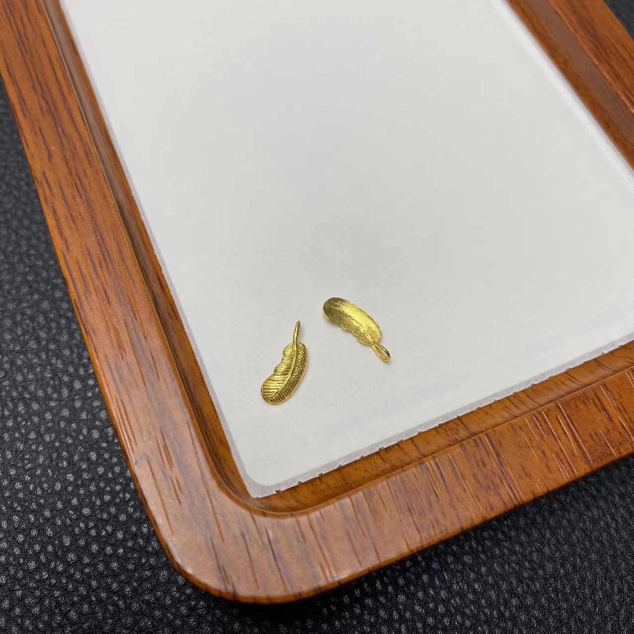 「戴琴珠宝」YZ1996-18K金羽毛配件-MF(多样性发其一)