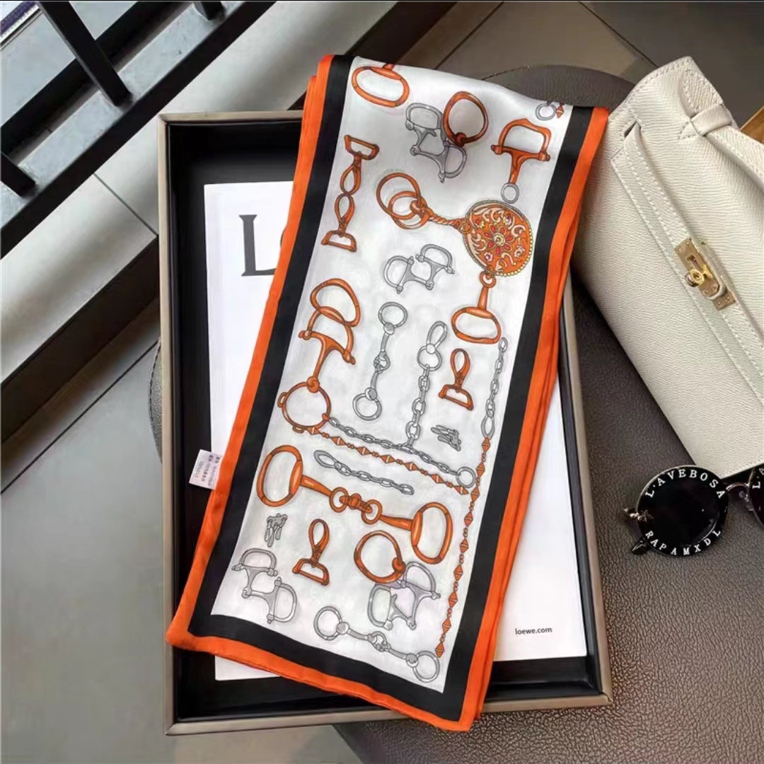 气质丝巾女春季新款双层洋气妈妈送礼高级感围巾春秋薄款双面百搭