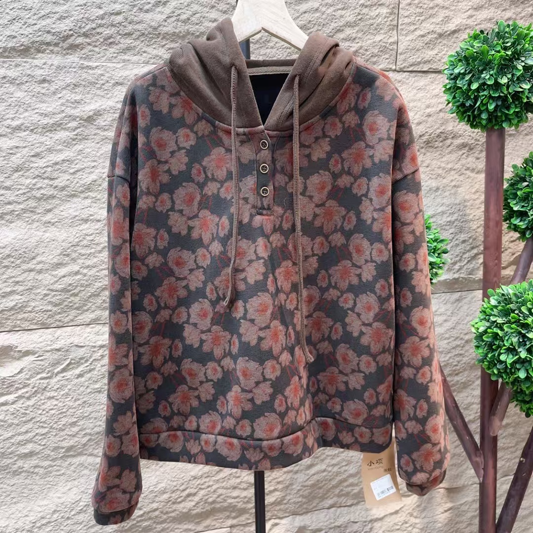 7384新款加绒秋冬洋减龄碎花连帽卫衣