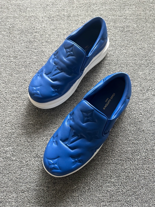 全新未使用 7.5/41.5码 LV 老花一脚蹬 牛皮蓝色