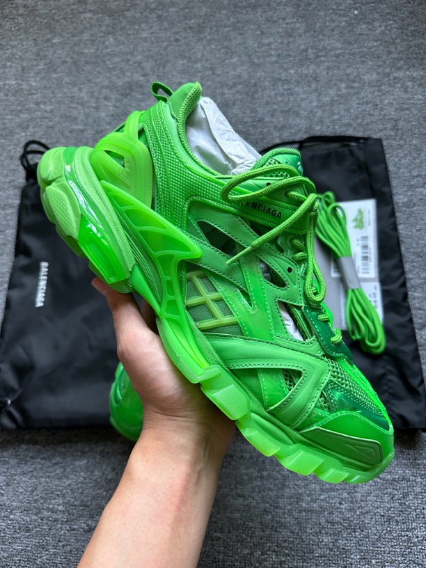 全新未使用 Balenciaga/巴黎世家 44/45 track2.0老爹鞋 荧光绿