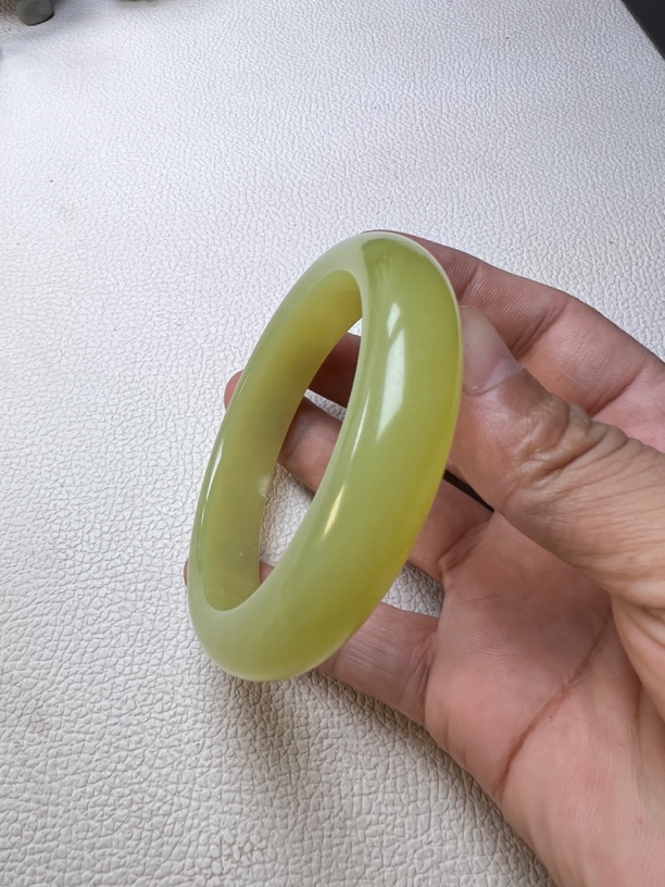 天然岫玉老坑花料精品高油脂度时尚百搭手镯