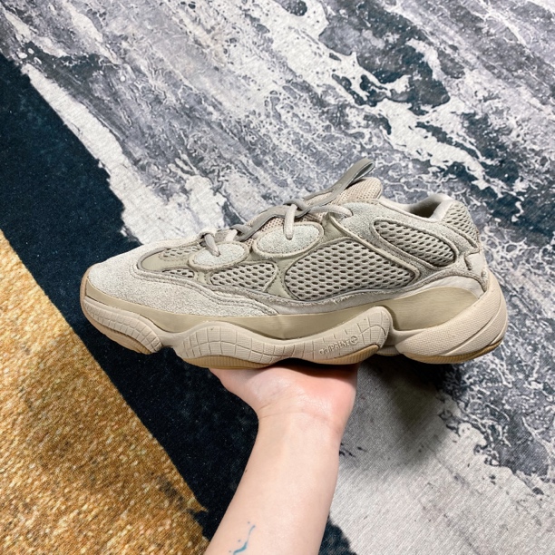 42码/Yeezy500褐色/无原盒/市场价2k/老爹鞋