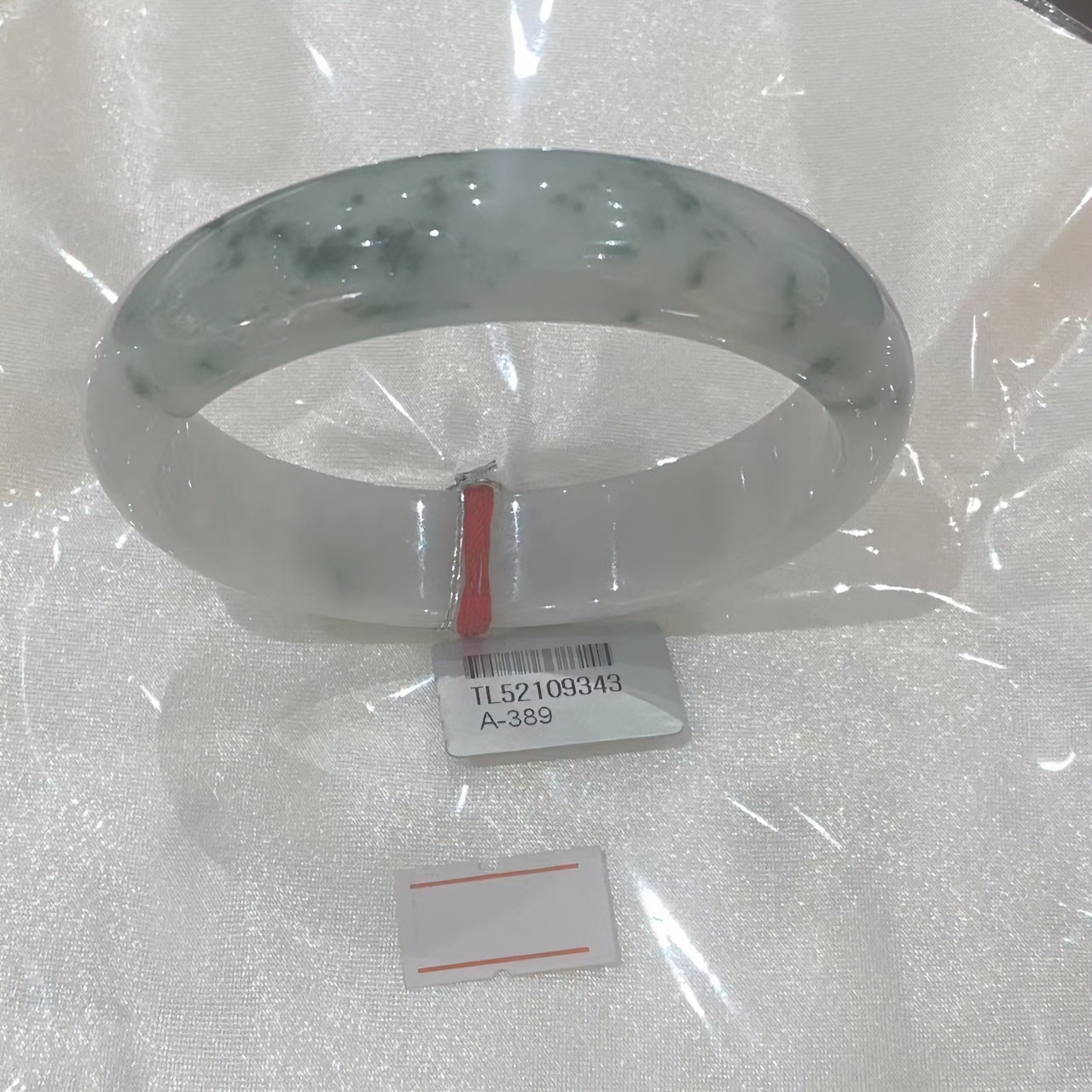 62#糯种飘花正圈手镯  底子细腻  婉约灵动  娴静淡雅