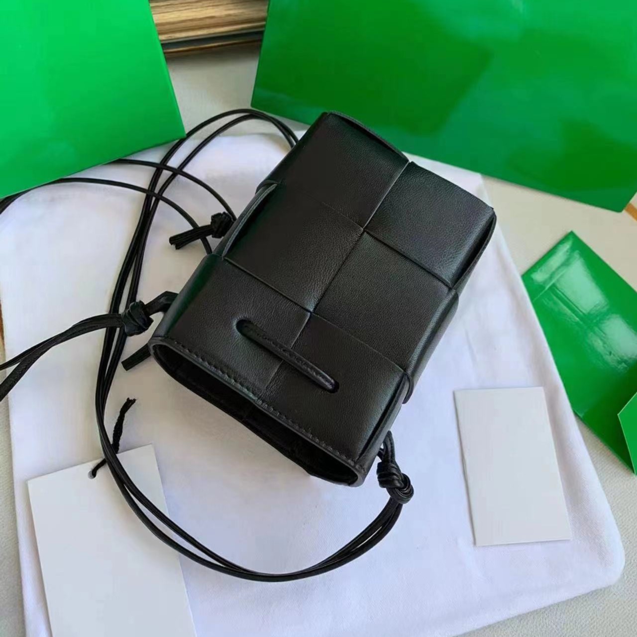 居家好物哎呦家12101黑色时尚水桶编织包包