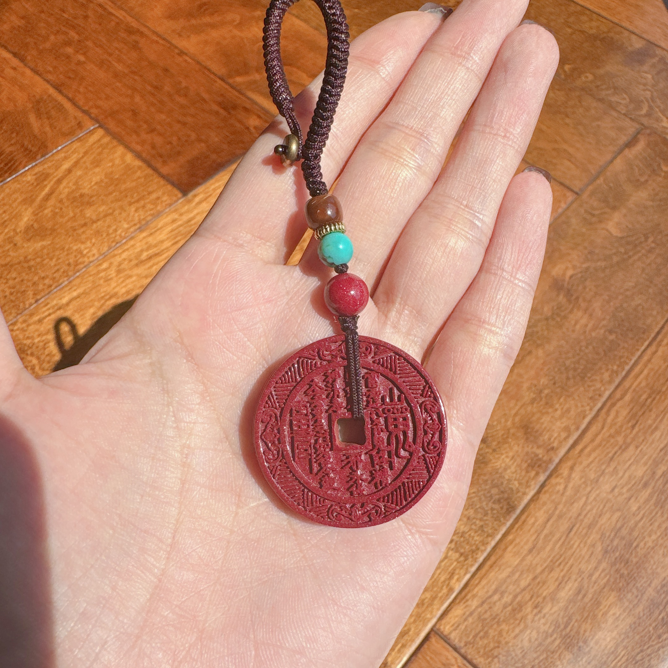 含辰砂工艺品天然辰砂真朱砂山*花钱铜钱款钥匙扣包挂男女同款