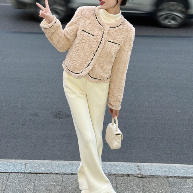 【小熊奶茶】2005冬季气质简约圆领羊羔毛小个子新款小香风羽绒服女