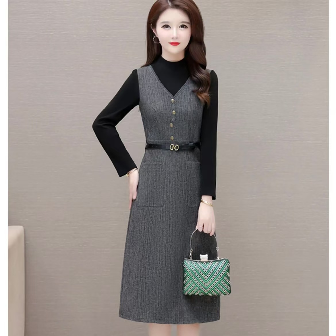 【吉遇优选】590-787#新款长袖磨毛尼洋气时尚气质假两件连衣裙