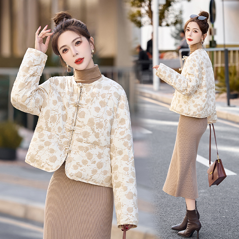 新中式国风印花羽绒服女2025冬季款复古盘扣小个子白鸭绒短款外套