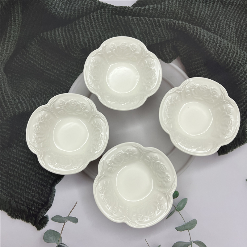 sd666【9.9元4个】浮雕花蘸料碟高颜值欧式简约盘子复古白色碟子瓷
