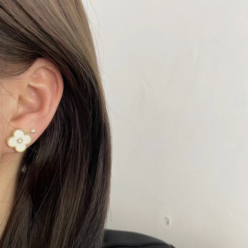 铜合金耳饰  C032 时尚轻奢气质百搭小众简约甜美个性优雅 耳钉