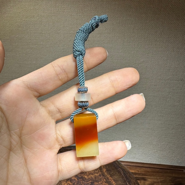 寿山石夹板三彩芙蓉石·配珠水晶冻（陈魁）