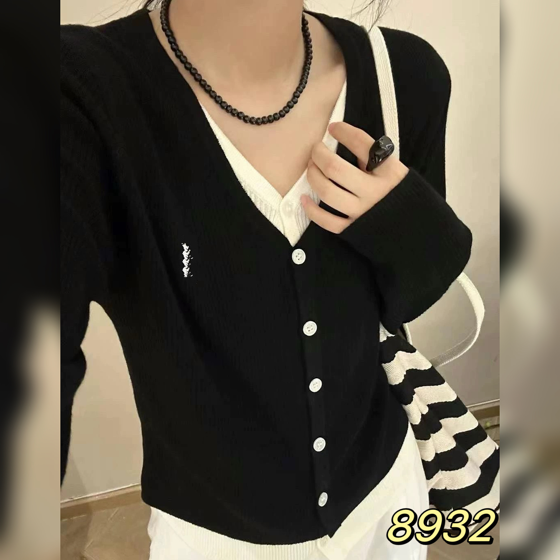 8932（部分无水洗唛，介意慎拍）SANFAN新款针织衫