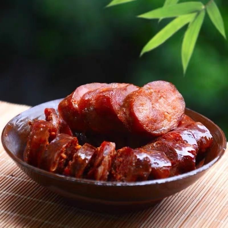 农家土猪腊香肠，熟食喂养土猪