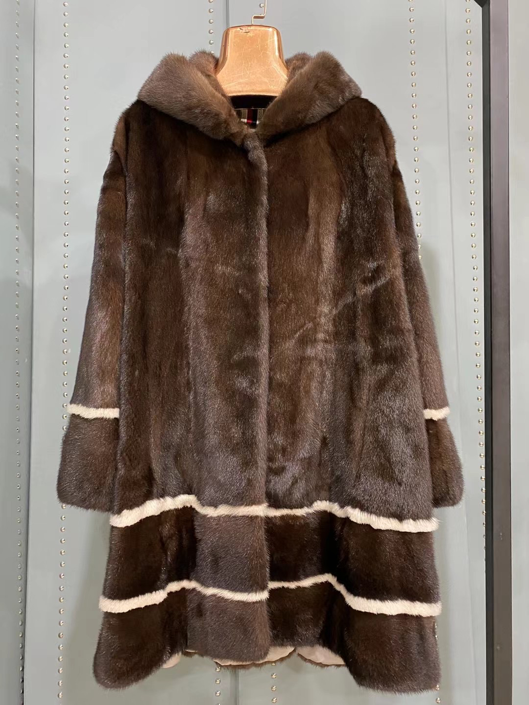 那哈根浪位大衣帽宽松大码女时尚外套