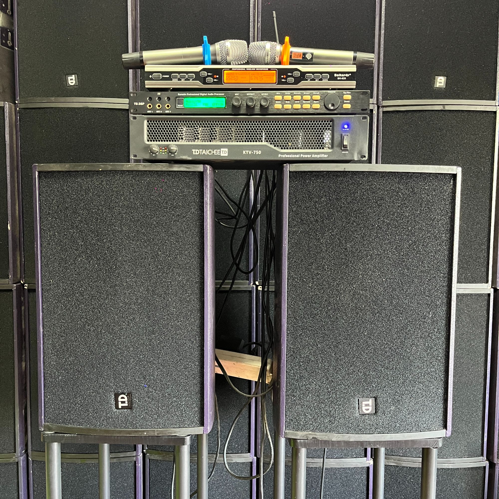 9新  唐龙音响12寸一套（不包邮）