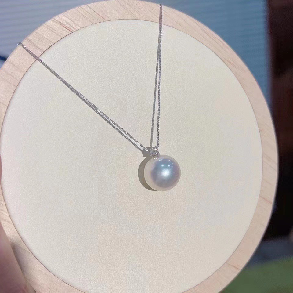 天然淡水珍珠吊坠S925银经典王妃款戴妃项链正圆极强光锁骨链