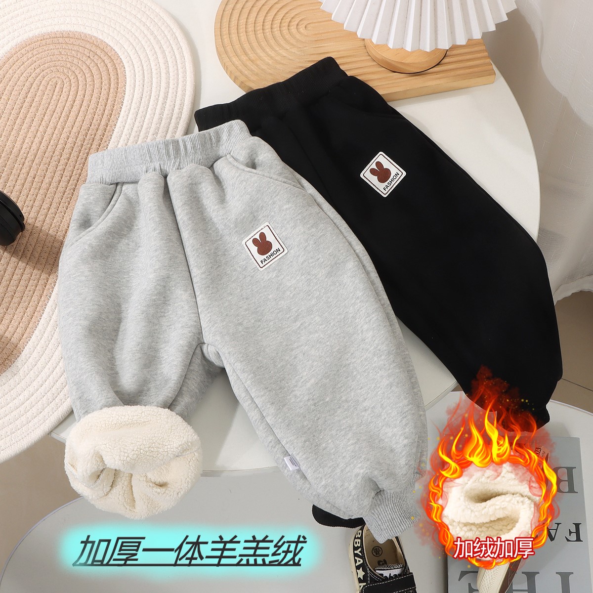 儿童冬季加厚羊羔绒卫裤休闲保暖时尚男女童束口防风棉裤轻便柔软