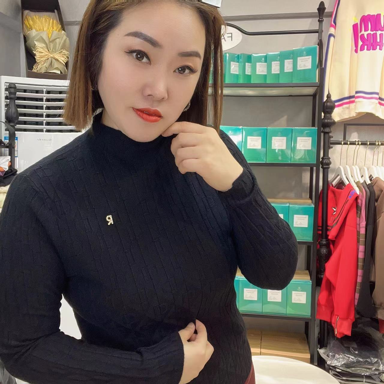 101秋冬季洋洋主推显瘦百搭打底衫