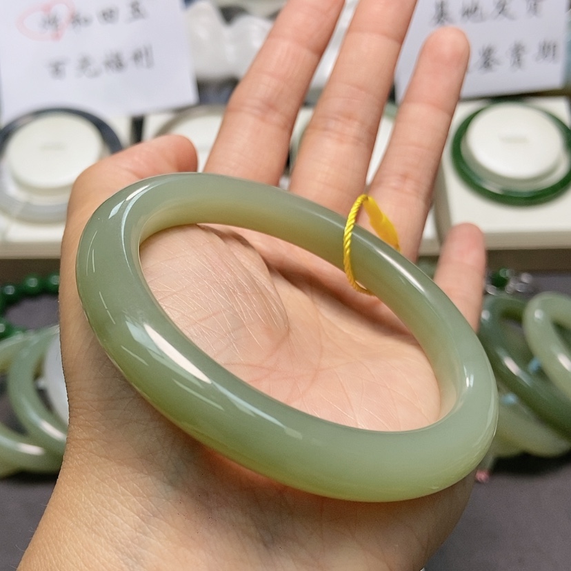 【闪购商品】和田玉手镯未镶嵌꧁****