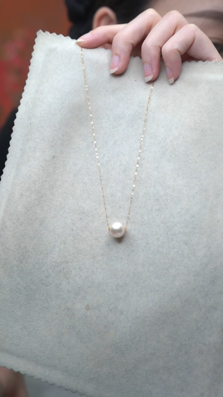 【闪购商品】淡水珍珠颈饰18K金镶嵌通体18K金    白色路路通项链