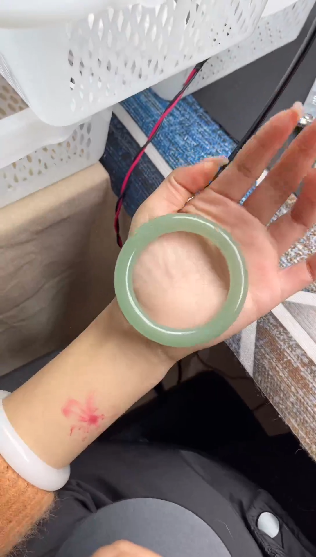 【闪购商品】石英质玉手镯未镶嵌5