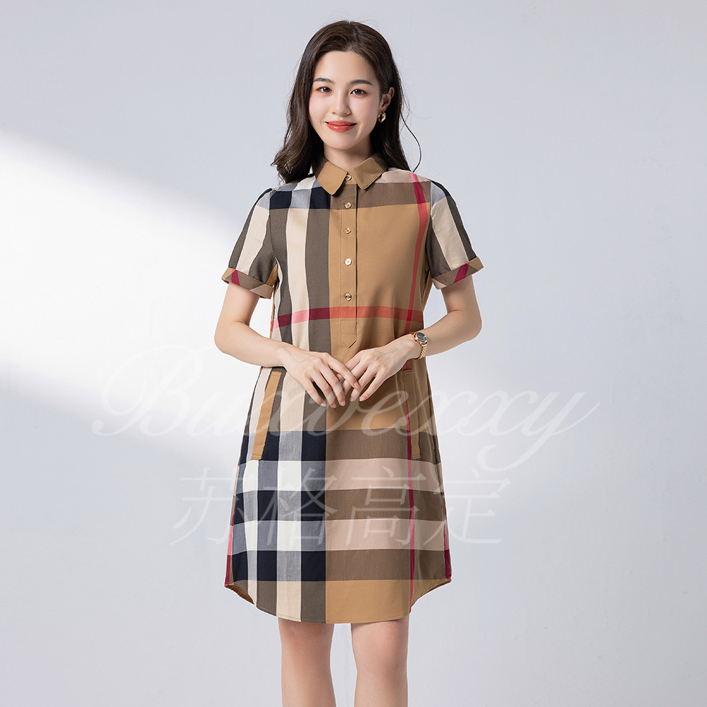 轻奢格纹时尚独特格子连衣裙女夏季新款英伦风宽松大码短袖衬衫裙