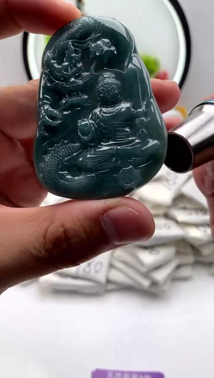 【闪购商品】翡翠颈饰未镶嵌不动明王【品质一般介意慎拍】