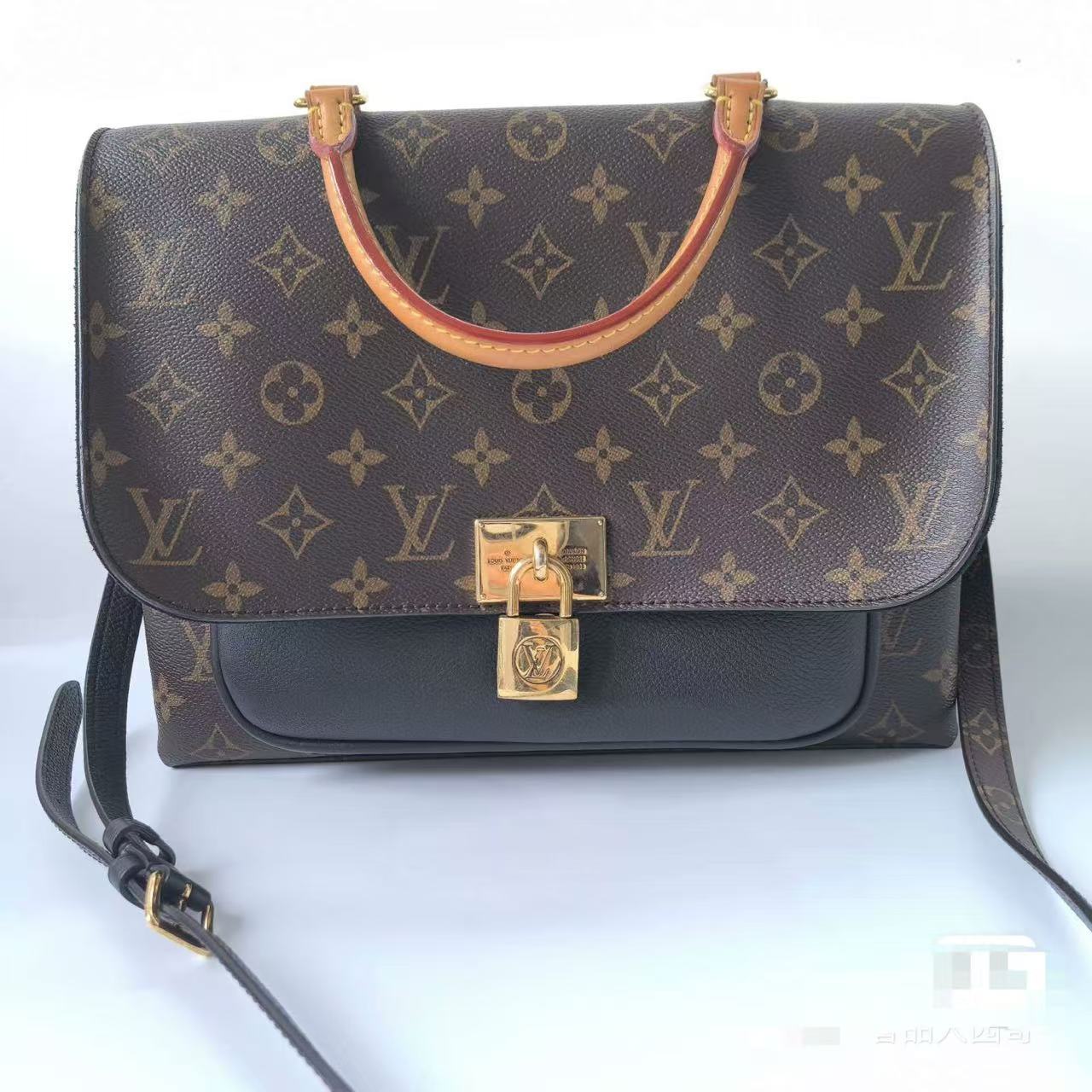95新 LV LV marignan锁头邮差包sy/330001