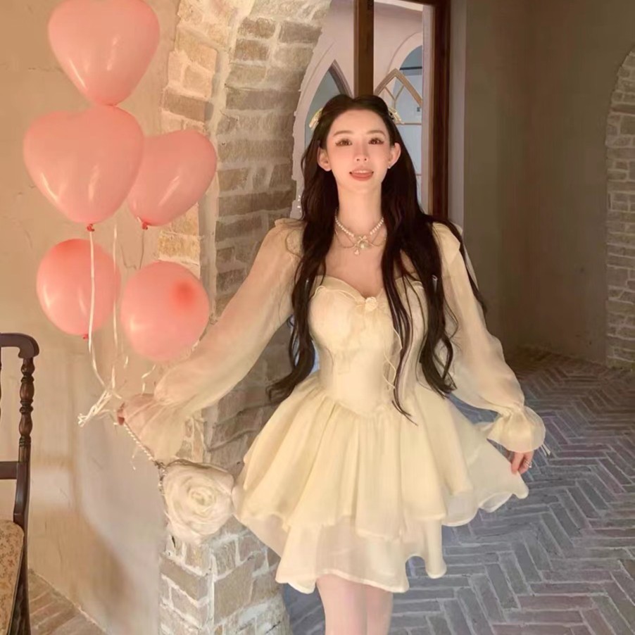 双生芭蕾~春装超仙气质温柔显瘦灯笼袖抹胸连衣裙带胸垫收腰法式
