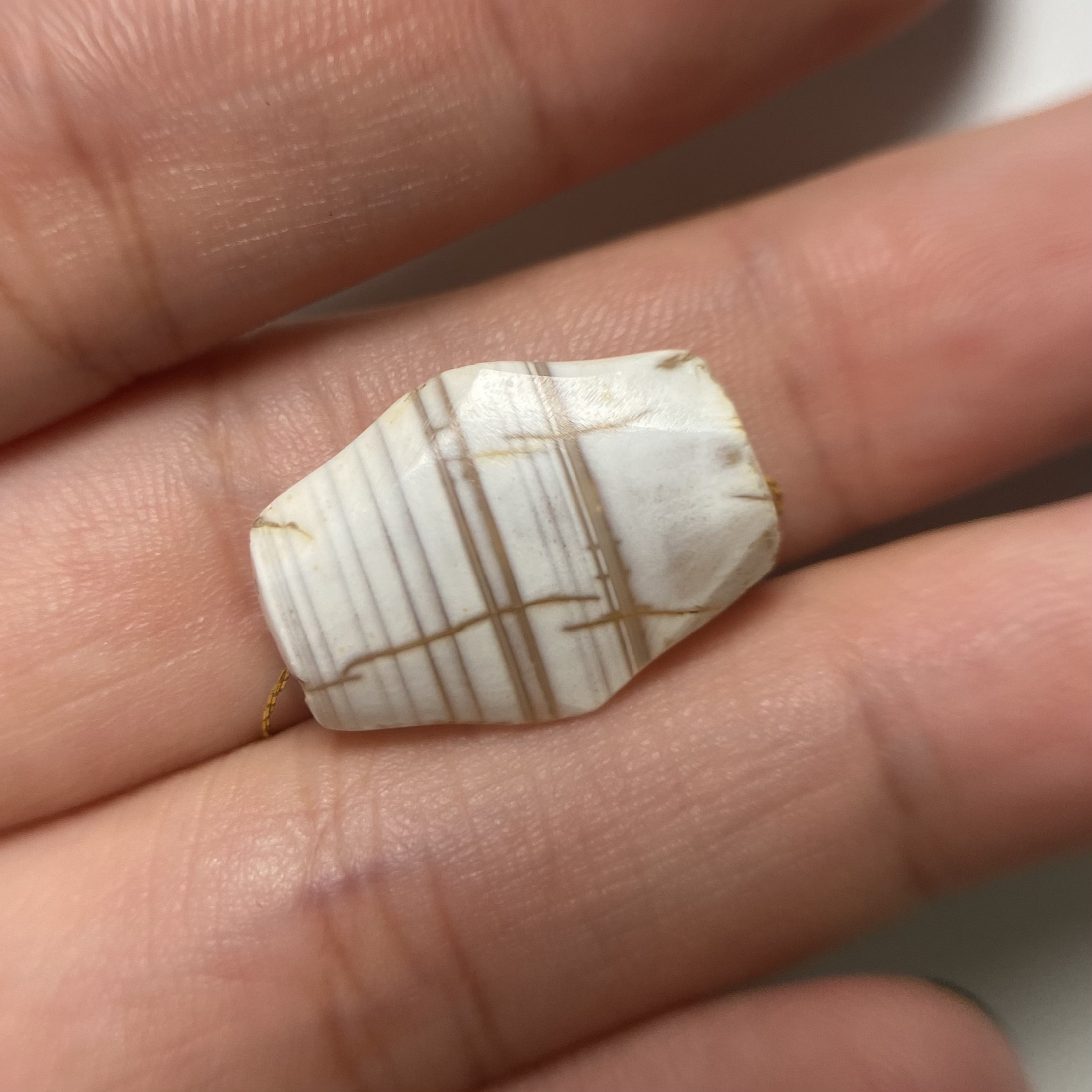 巴克特里亚奶皮缠丝玛瑙