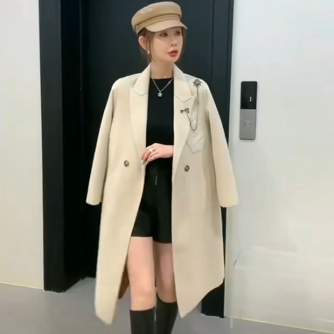 魅力之选：女款双面羊绒大衣，温暖必备