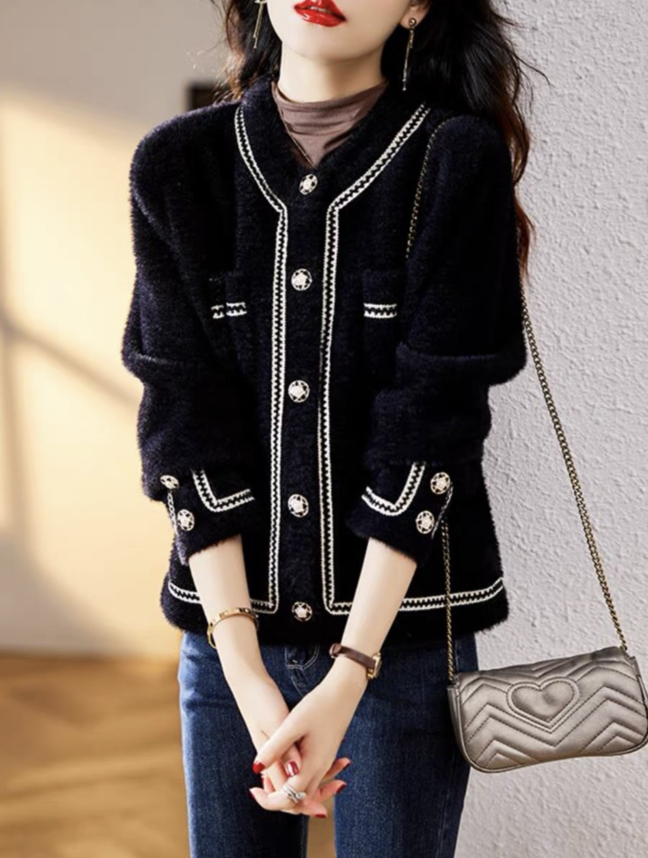 法式小香风黑色仿水貂绒短款外套秋冬新款洋气百搭上衣