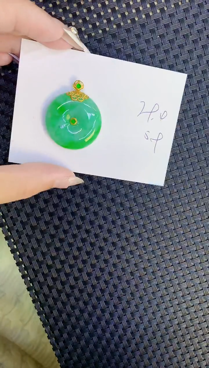 【闪购商品】翡翠颈饰18K金镶嵌1