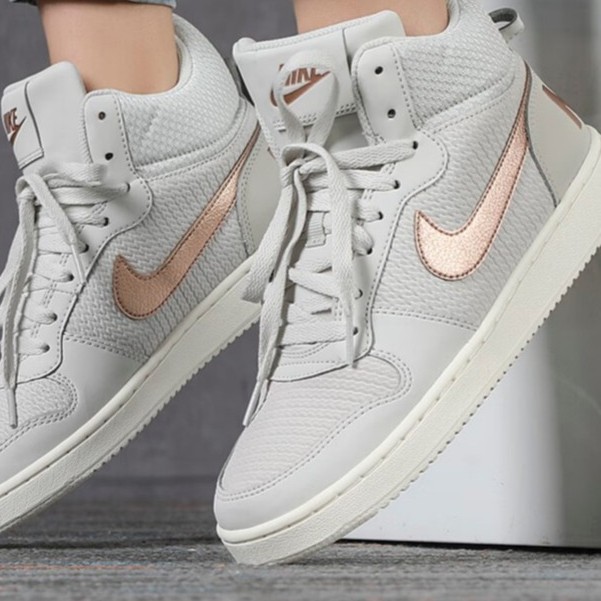 【瑕疵慎拍】耐克女高帮动板鞋844907-003-38.5(试穿痕迹明显)